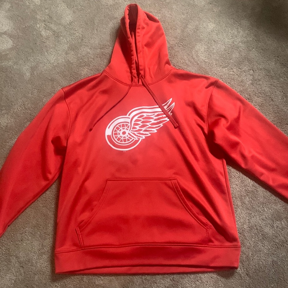 NHL mens detriot redwings hooded sweatshirt